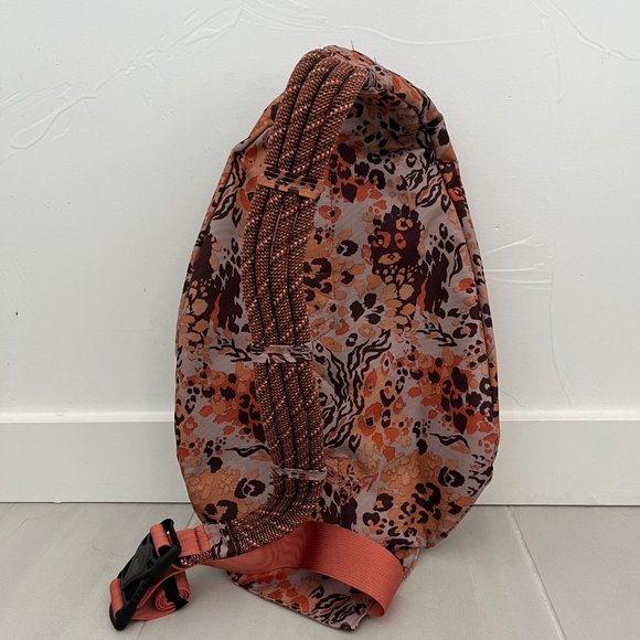 KAVU Rope Sling - Compact Lightweight Crossbody Bag - Picture 4 of 4